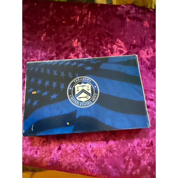 2004 US Mint 10 Coin Proof Set COA - Picture 2 of 4